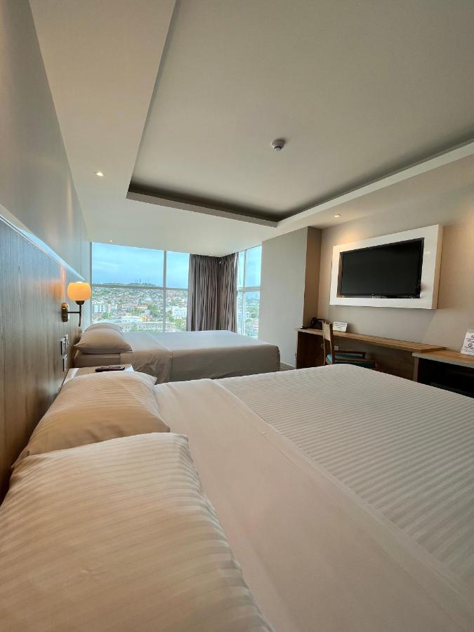 Hotel Wyndham Garden Cartagena  Exterior foto